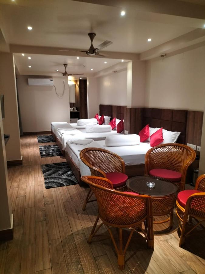Blue Waves Hotel Tajpur Bagian luar foto