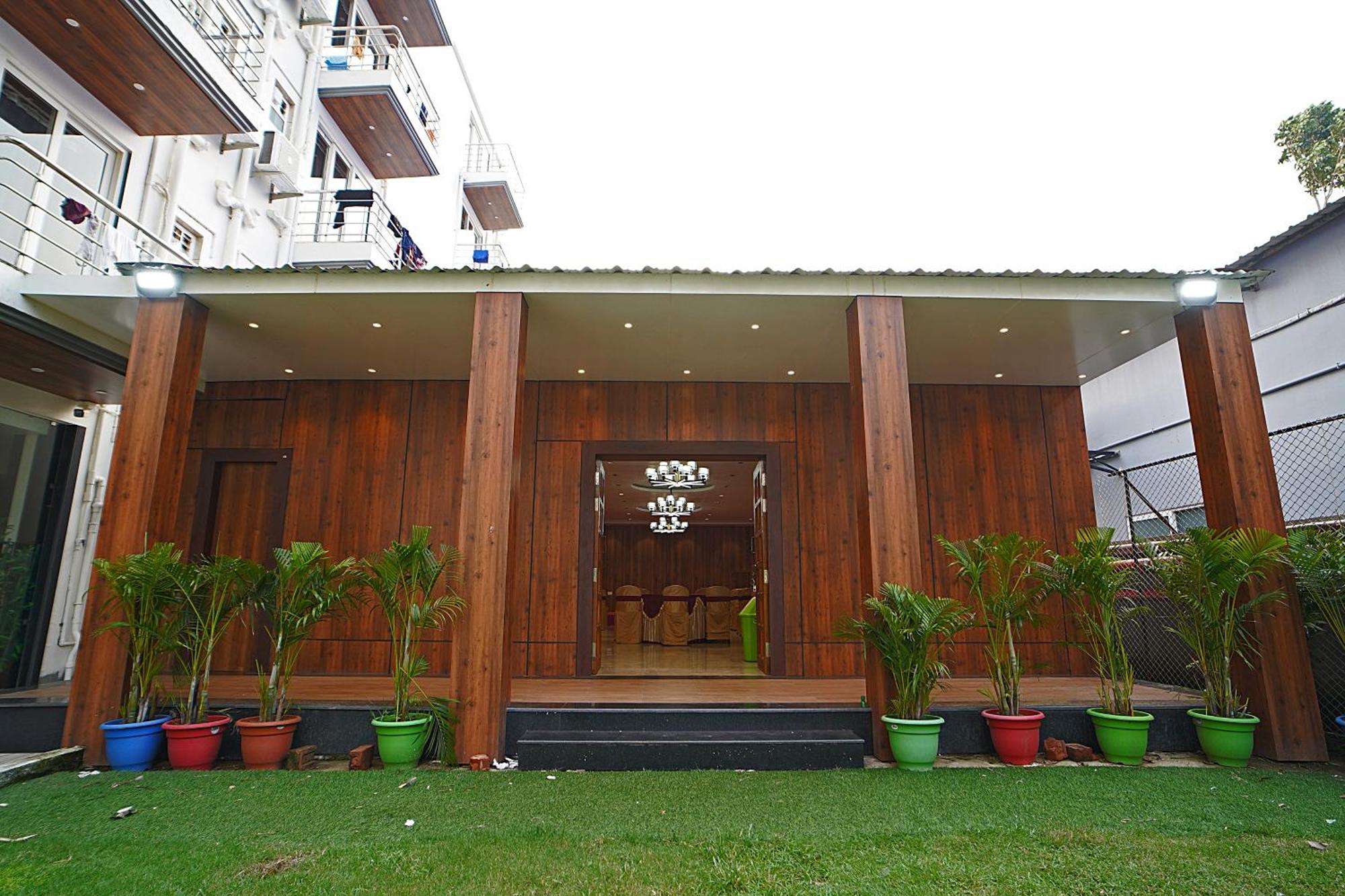Blue Waves Hotel Tajpur Bagian luar foto